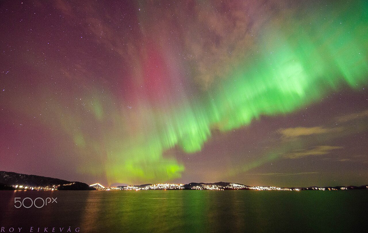 Norway in March: Northern Lights, Spring Skiing & Travel Tips